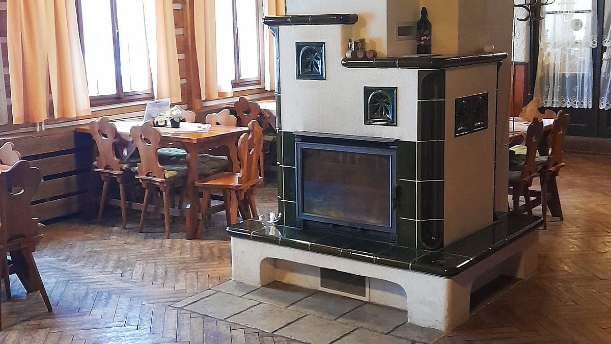 Oddělený salónek 5